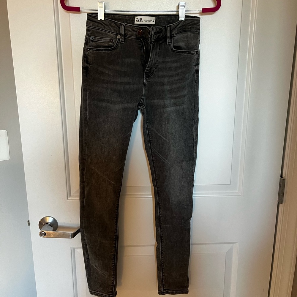 ZARA | Women’s Skinny Jeans| Dark Grey Denim | Stretch